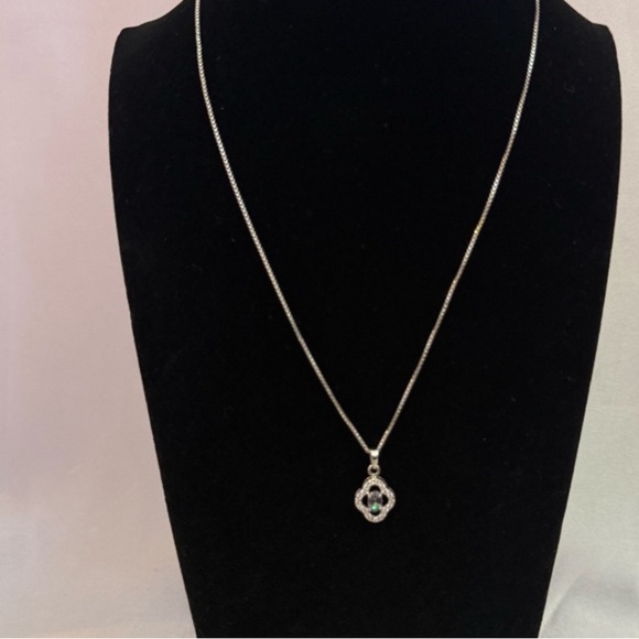 mystic topaz pendant necklace on a 925 chain - Picture 3 of 6